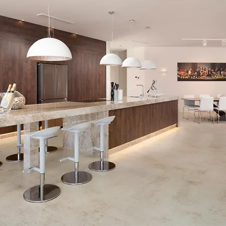 Exclusiv One * Torrox