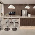 Exclusiv One فيلة